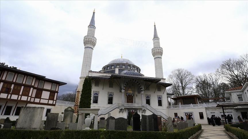 Tribunal alemán falla a favor del llamado musulmán a la oración