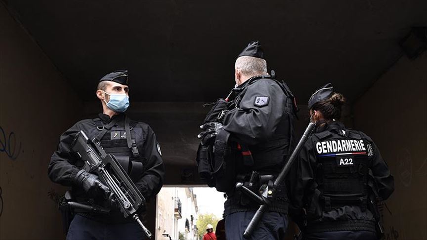 Knife attacks in Paris: 9 remain in custody