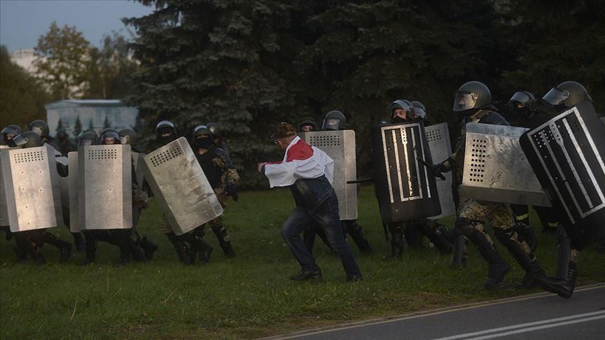 На протестите во Белорусија приведени 150 лица