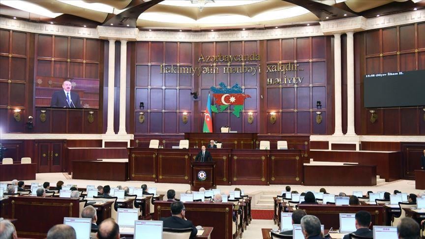 پەرلەمانی ئازەربایجان بڕیاری دۆخی شەڕی راگەیاند