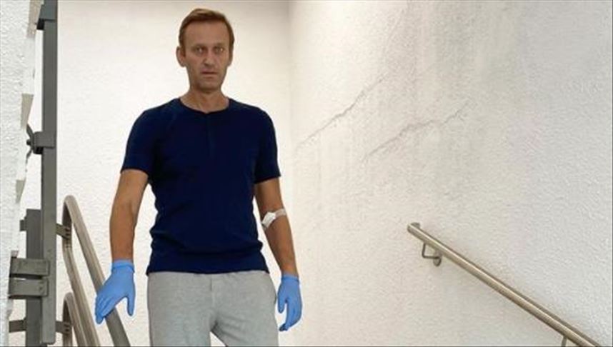 Russia's Navalny says Merkel visited him in hospital