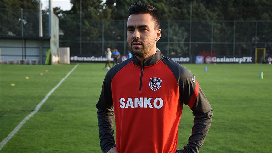 Gaziantep FK'li futbolcu Furkan Soyalp: Trabzonspor'u yenip milli takım arasına moralli girmek istiyoruz