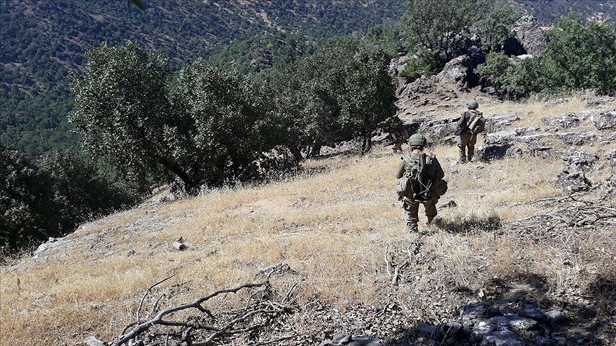 Irak'ın kuzeyinde terör örgütü PKK'ya ait silah ve mühimmat ele geçirildi