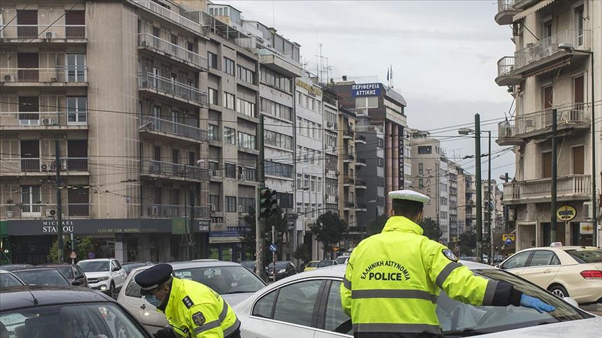 Yunanistan'da FETÖ üyesi 5 kişi sahte belgelerle yakalandı