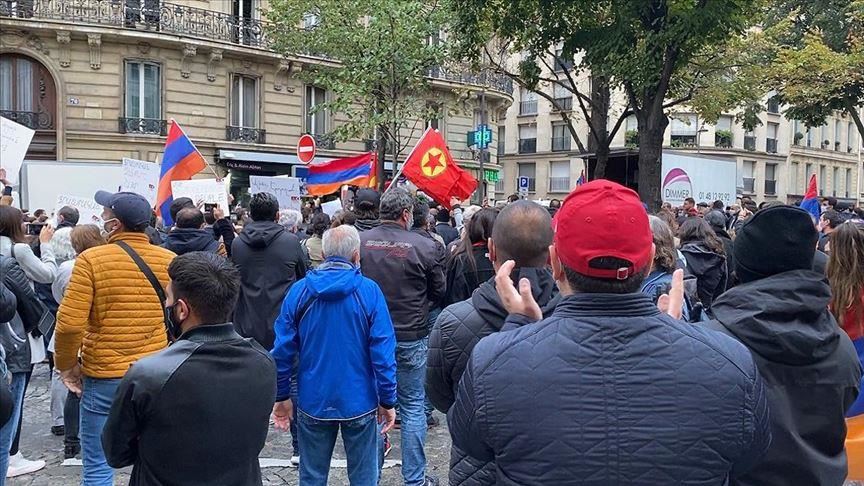 تظاهرات ارمنی‌ها و هواداران پ.ک.ک در پاریس