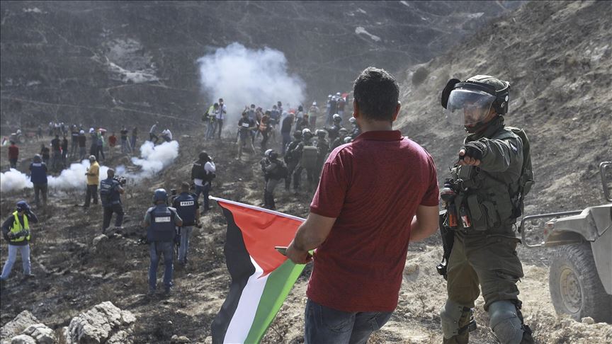 'Arab deals frantic bids by Israel to break isolation’