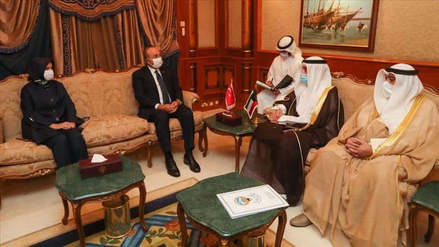 Turkish foreign minister in Kuwait upon emir’s death