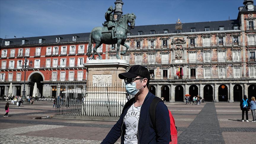 İspanya'da artan Kovid-19 vakaları nedeniyle büyükşehirlere serbest dolaşım kısıtlaması geldi