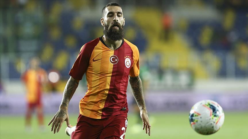 Galatasaray winger Jimmy Durmaz joins Fatih Karagumruk