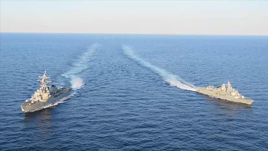 TCG Barbaros fırkateyni ABD destroyeriyle Karadeniz'de geçiş eğitimi yaptı