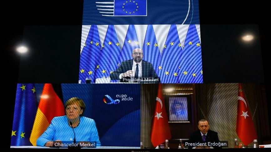 Erdogan y Merkel analizan relaciones bilaterales turco-alemanas