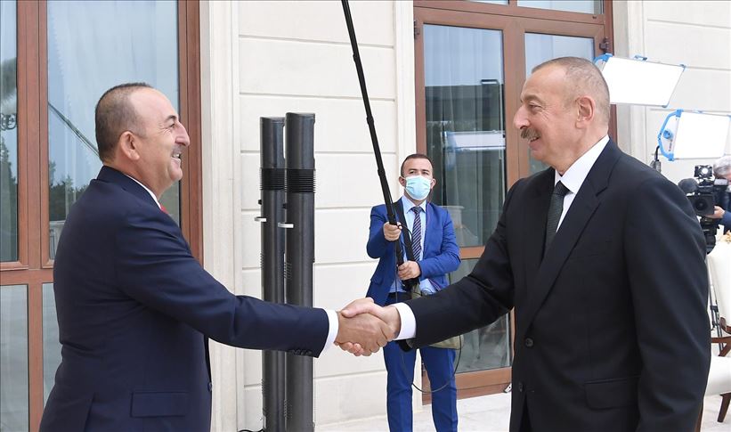 دیدار چاووش‌اوغلو با رئيس‌جمهور آذربایجان در باکو