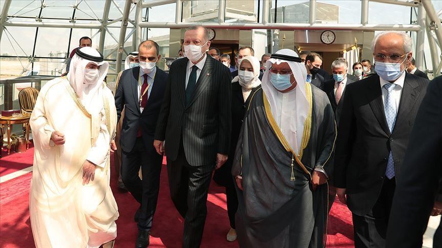 Serokomar Erdogan ji bo dayîna serxweşiyê Kuweyt ziyaret kir