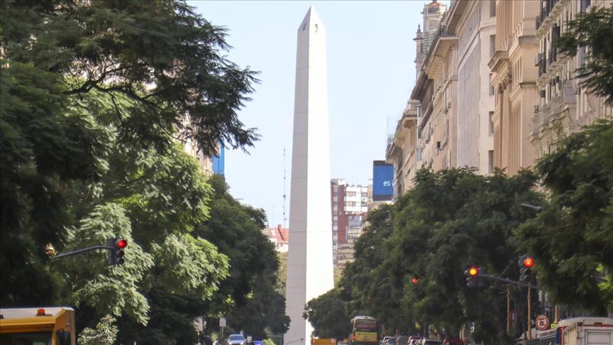 En Argentina hubo un promedio de 12.551 casos diarios de coronavirus en la última semana