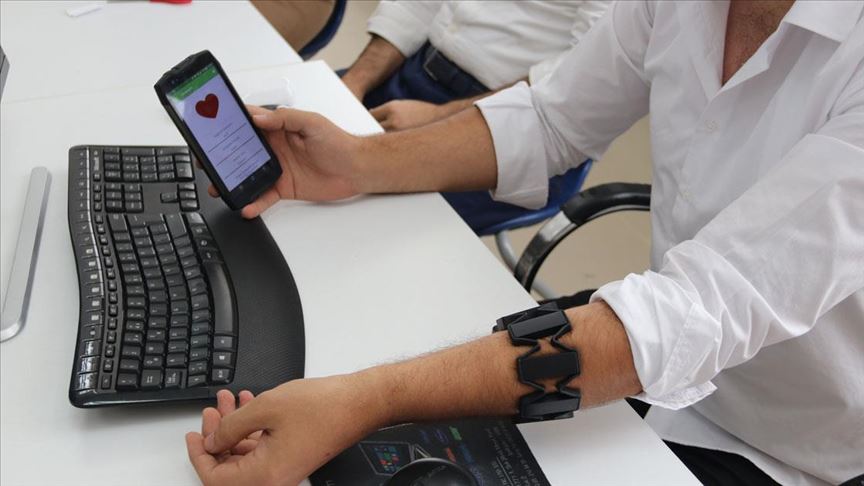 Epilepsi hastaları için 'akıllı bileklik' geliştirildi