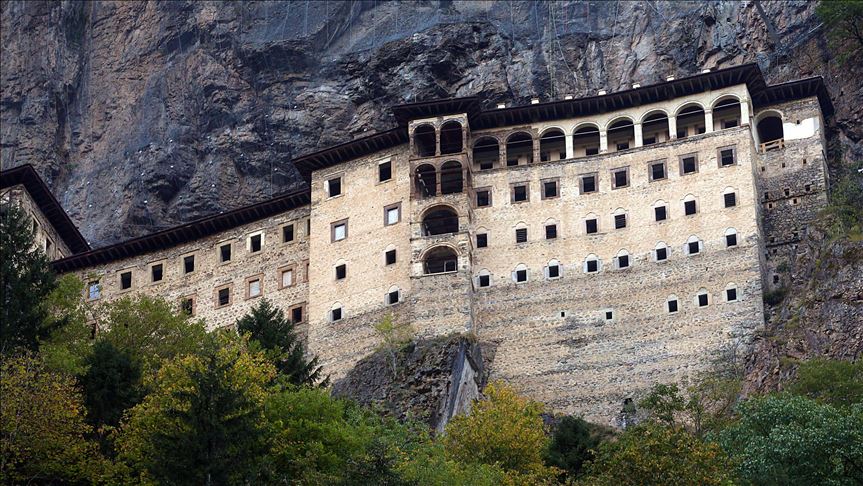 Монастырь Панагия Сумела за 2 месяца принял 107 тыс. туристов