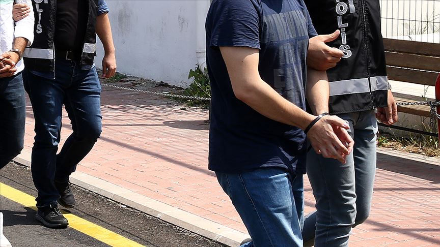 Adana merkezli 12 ildeki FETÖ operasyonunda 7 tutuklama