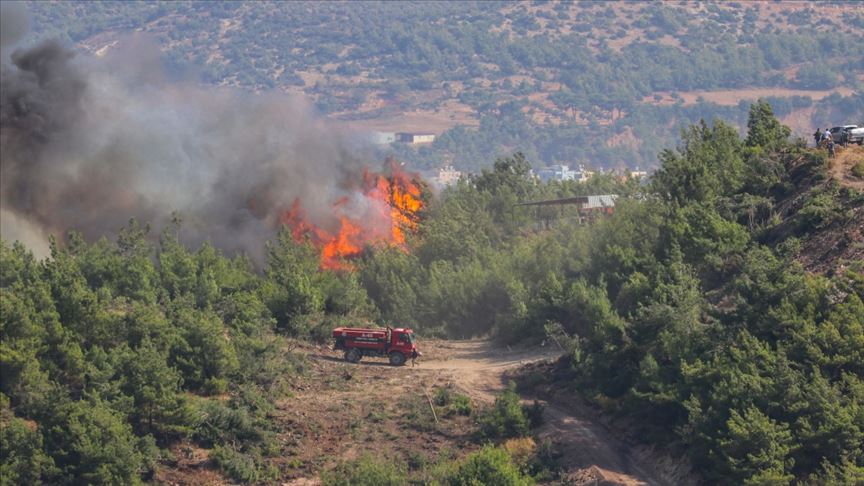 Terör örgütü YPG/PKK, Hatay'daki orman yangınını propaganda çalışmasına dönüştürdü