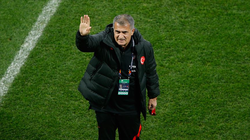 A Milli Futbol Takimi Teknik Direktoru Gunes Umarim Guzel Oynayip Kazaniriz