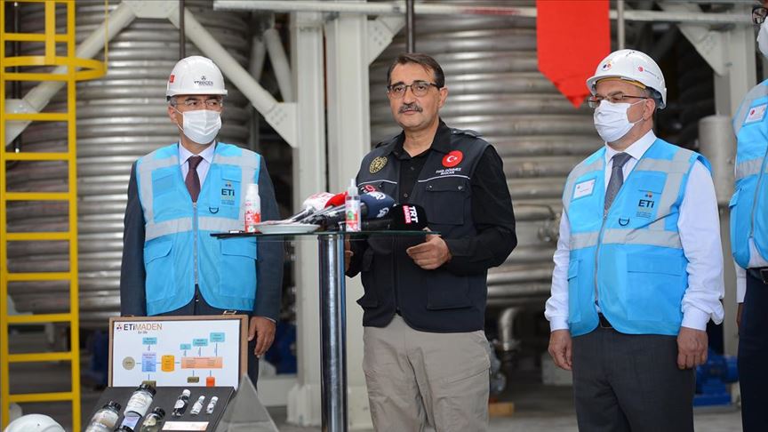 Bakan Dönmez: Türkiye'de ilk olacak lityumun pilot tesisinde yıllık 10 ton üretim kapasitesi var