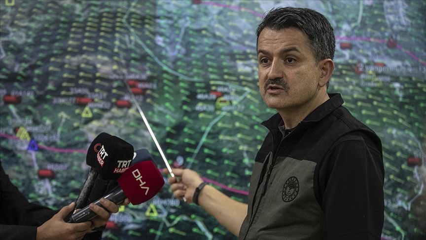 Bakan Pakdemirli: Yanan alanların tamamı yeniden ağaçlandırılacak