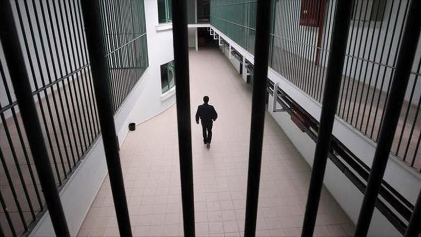 Israel punishes 32 Palestinian hunger strikers