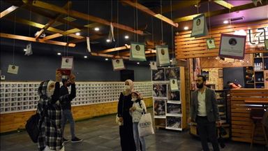 Syria war child victims displayed in photo exhibit