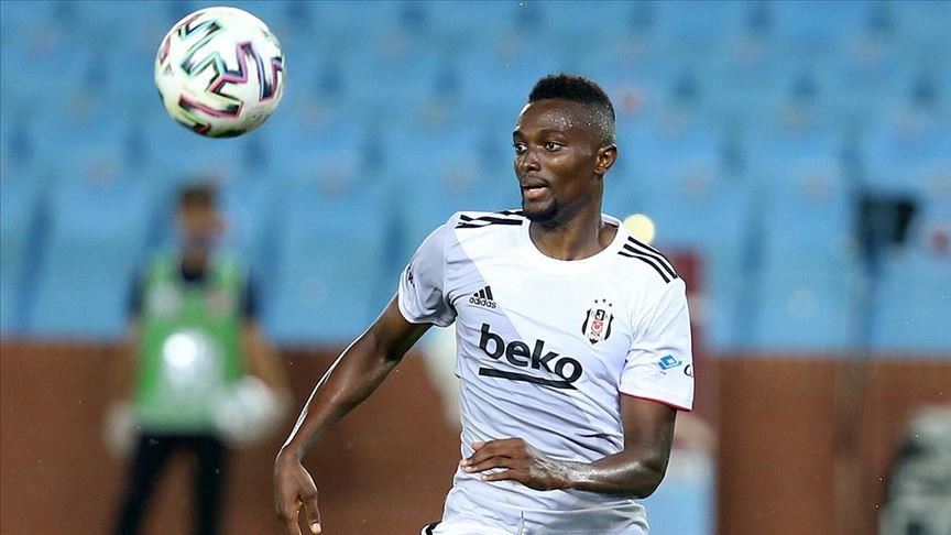 Besiktas midfielder Mensah tests positive for virus