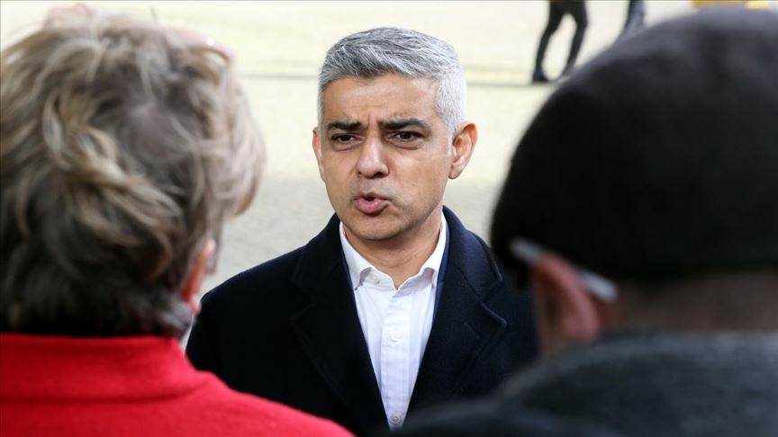 Londres impone restricciones más fuertes para contener la propagación del coronavirus