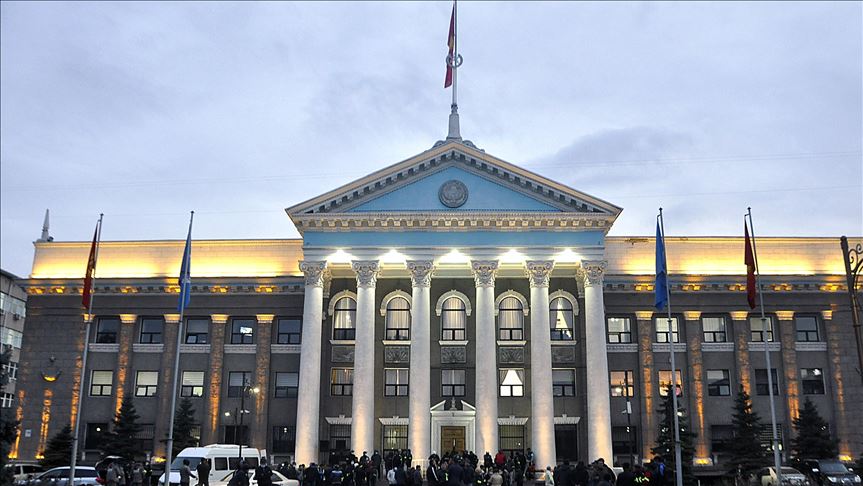 Kyrgyz prime minister assumes presidential powers
