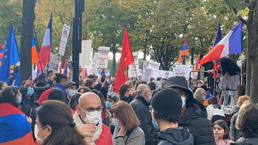 باريس.. أنصار "بي كا كا" يشاركون بمظاهرة مؤيدة لأرمينيا
