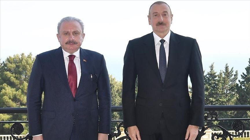 Azerbaïdjan : le Président Aliyev reçoit le président du Parlement turc, Sentop