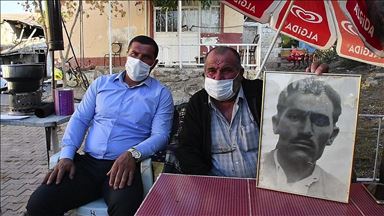 6 kuşak önce kazandıkları muhtarlığı 75 yıldır sürdürüyorlar