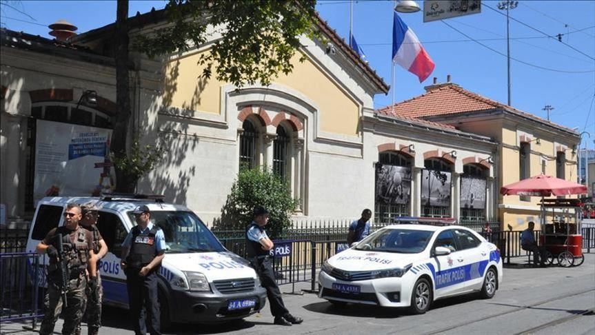 فرنسا.. إغلاق مسجد في ضواحي باريس