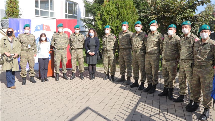 Turkish troops support education in Kosovo