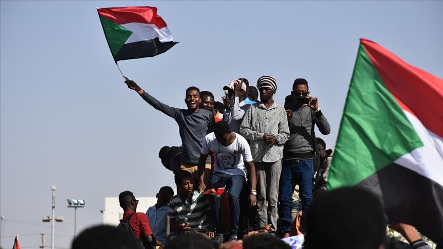 ABD'nin 'terör listesinden' çıkmak isteyen Sudanlılar İsrail'le normalleşme şartını reddediyor