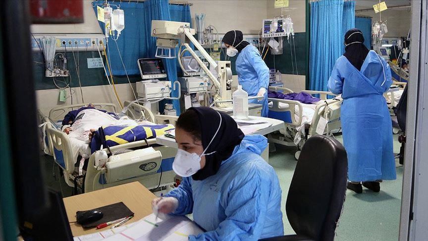 Medical staff struggle against coronavirus in Iran