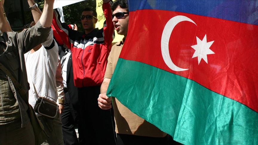 Uzmanlara göre Tahran'ın Ermenistan'a desteği İran'daki Türklerin kimliğini ön plana çıkardı