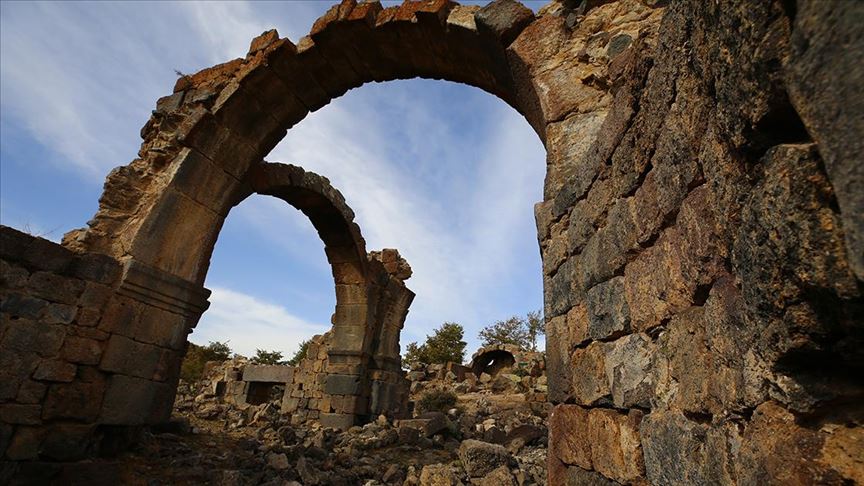 Aksaray'daki Nora Antik Kenti'nde 30 yıl sonra çalışmalar yeniden başladı