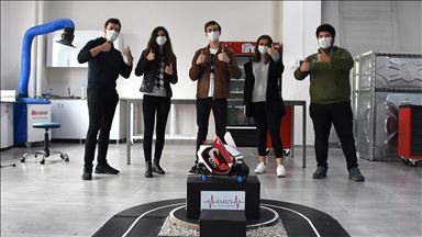 Mühendis adaylarından iki kişilik elektrikli araç için 'faydalı' mobil tasarımlar