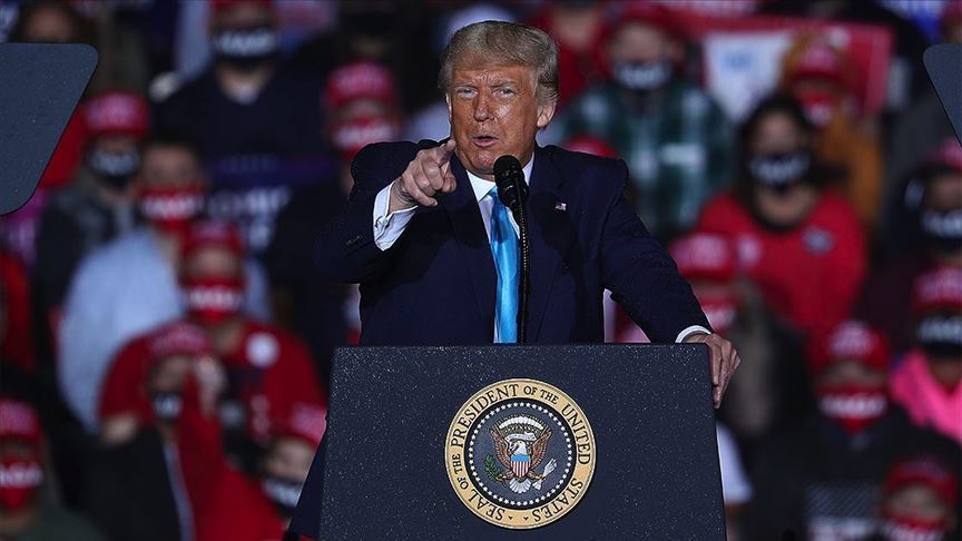 Trump yönetiminin Maduro'nun görevden ayrılması için Venezuelalı yetkiliyle görüştüğü iddia edildi