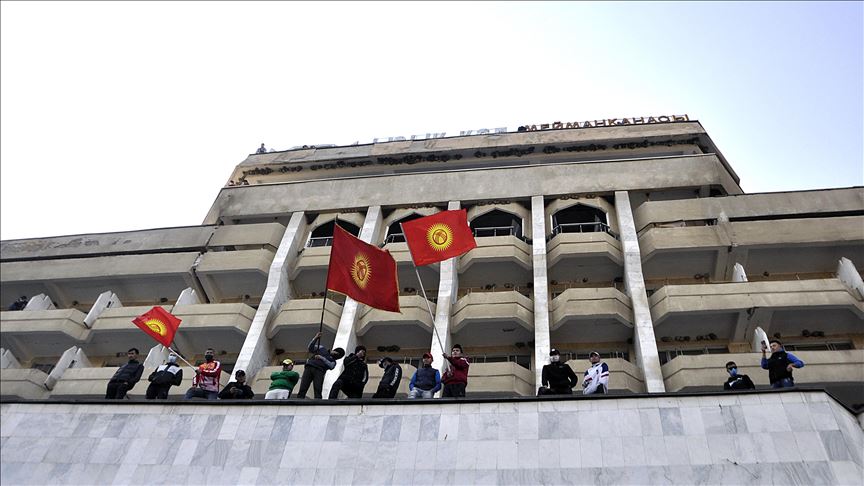 В Кыргызстане отложили повторные выборы в парламент 