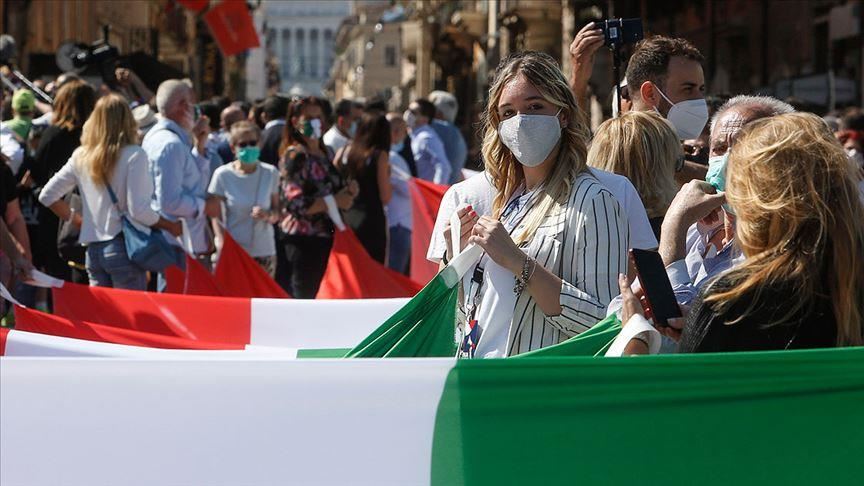 Italy sets new record in daily infections at over 16K
