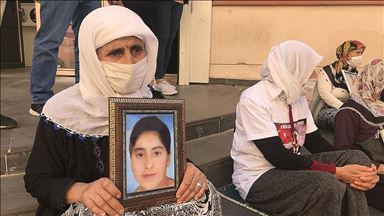 Diyarbakır annesi Koç: Kızım kaç gel, devlete teslim ol yavrum