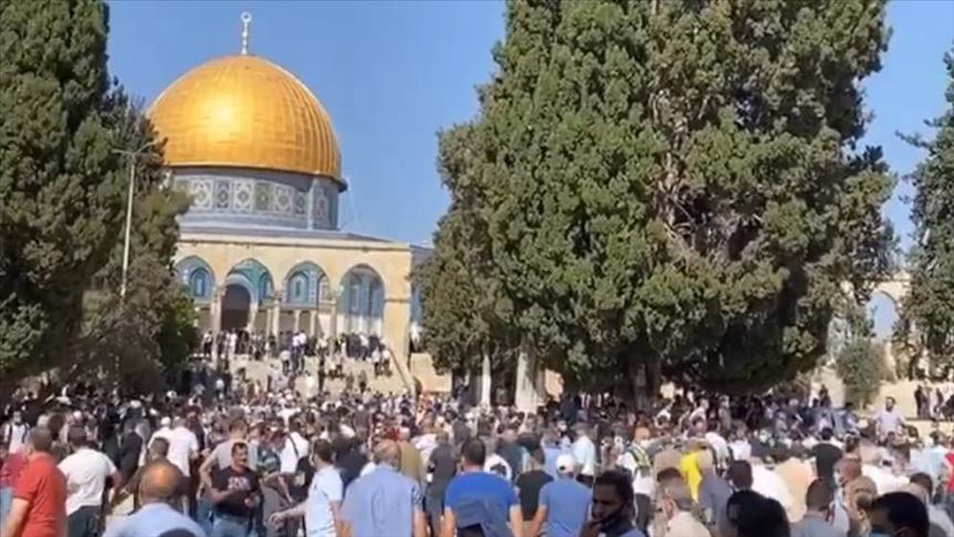 After 1 month Palestinians flock to pray at Al-Aqsa