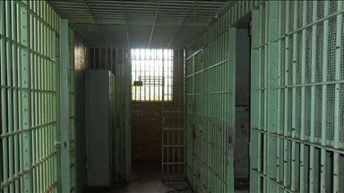 Philippines frees nearly 82,000 prisoners amid pandemic