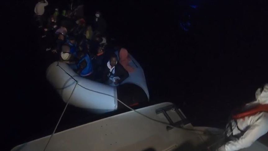Turska obalna straža spasila 28 ilegalnih migranata u Egejskom moru