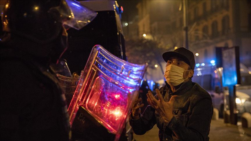 Италија: Демонстрации против воведувањето полициски час поради коронавирусот