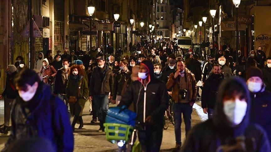 France/COVID-19 : nouveau record de 45 422 contaminations en 24 heures