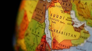 Yemen rebels attack airbase in Saudi Arabia